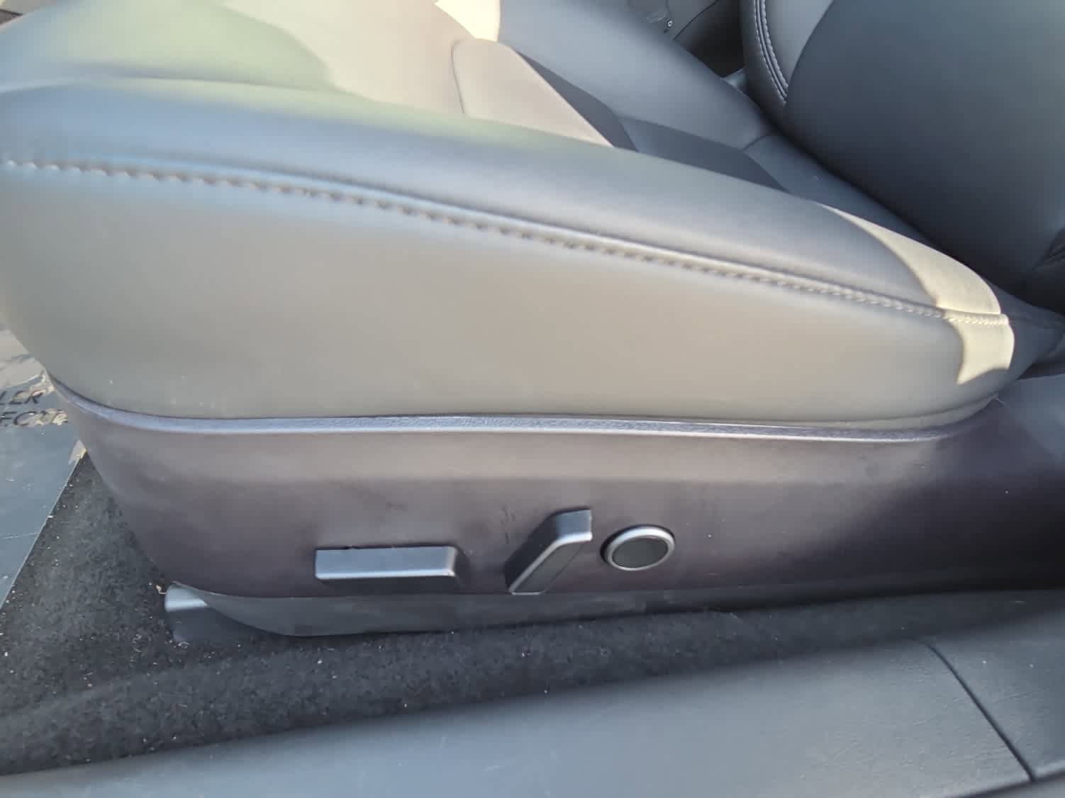 Used 2023 Tesla Model 3 Standard Range image 14