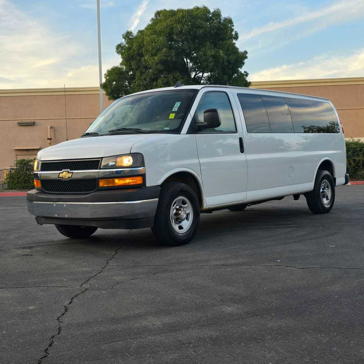 Used 2020 Chevrolet Express 3500 LT w/ LT Preferred Equipment Group image 1