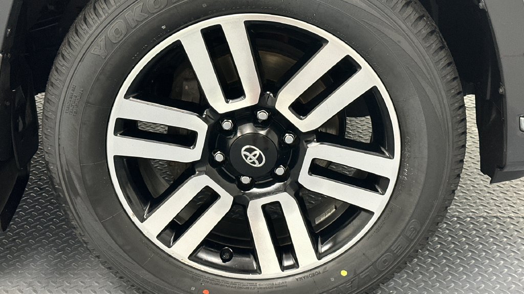 Certified 2024 Toyota 4Runner Limited AWD/4WD image 18