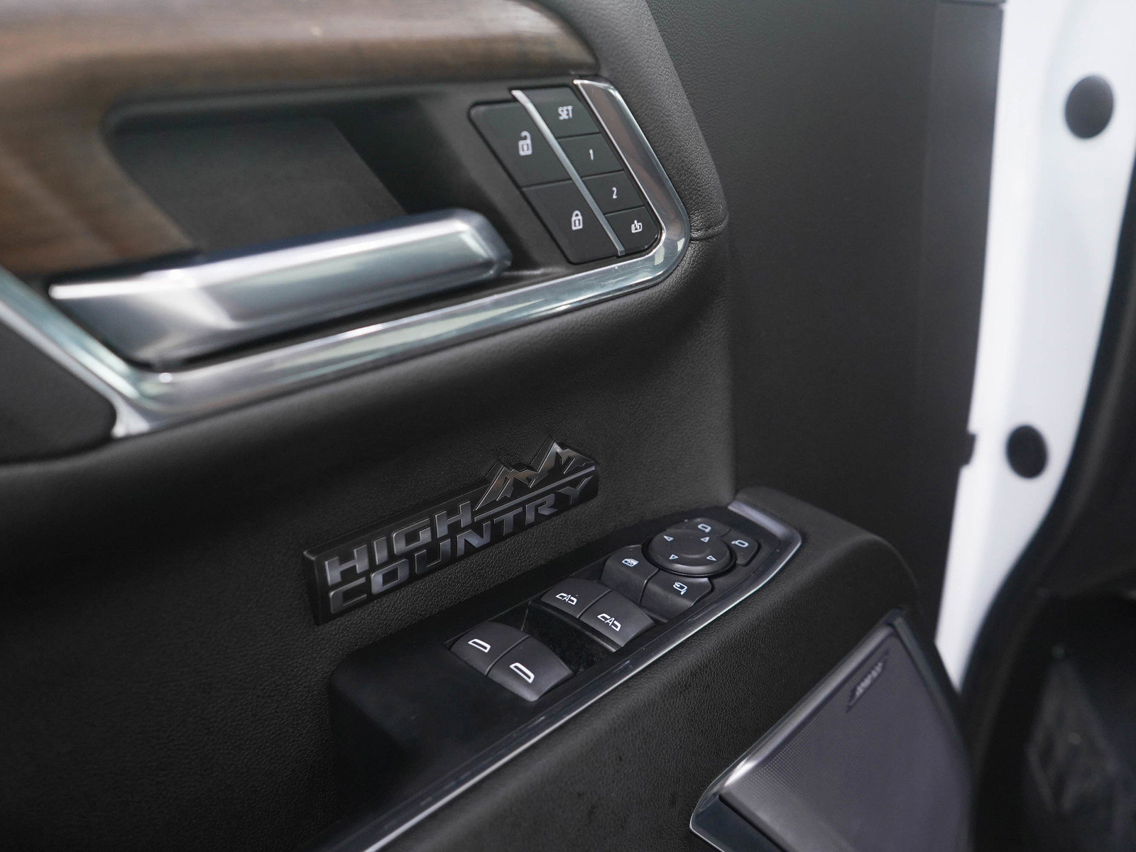 Used 2023 Chevrolet Silverado 1500 High Country image 21