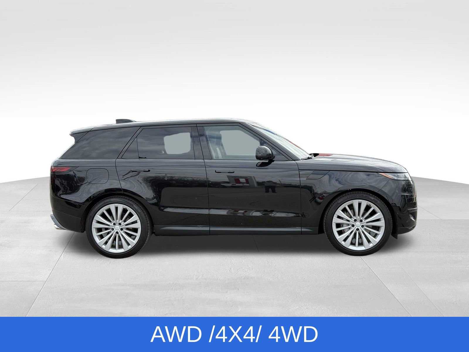 Used 2024 Land Rover Range Rover Sport SE image 13