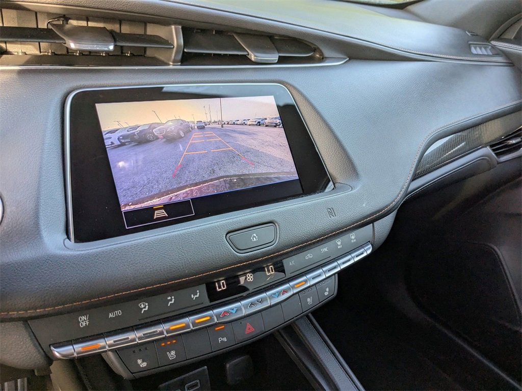 Used 2021 Cadillac XT4 Sport image 4