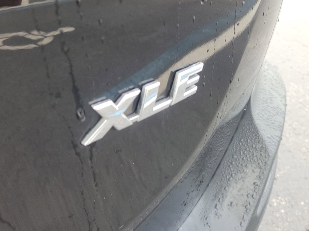 Used 2015 Toyota RAV4 XLE image 7