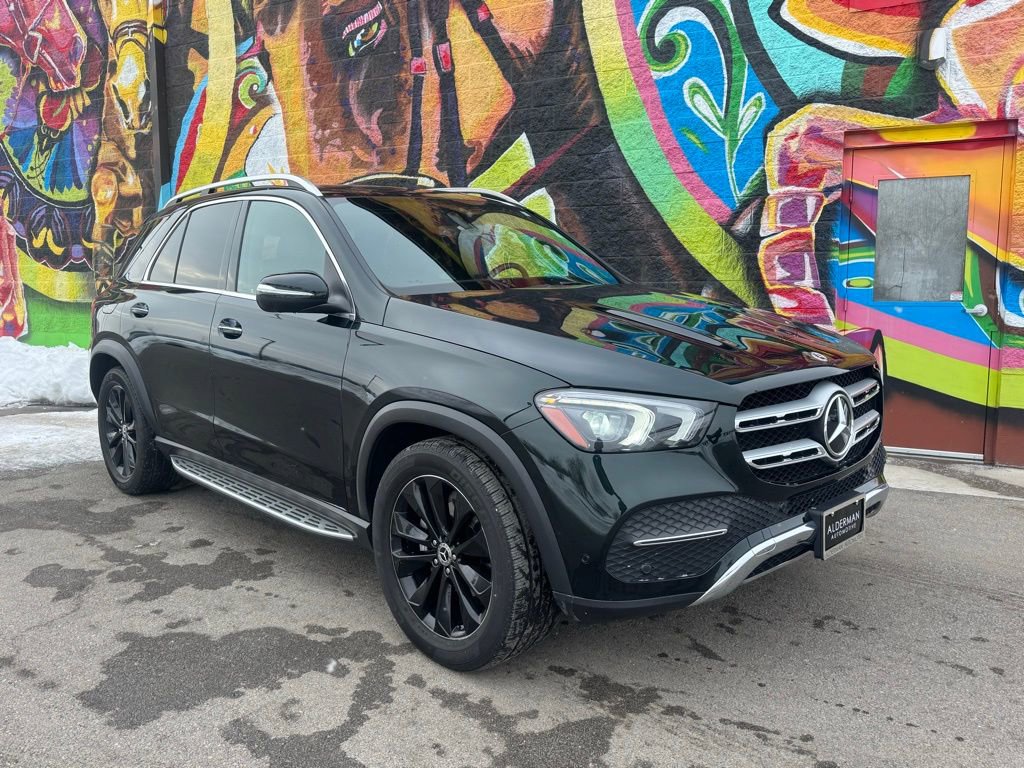 Used 2022 Mercedes-Benz GLE 350 4MATIC w/ Premium Package image 11