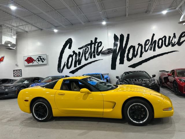 Used 2004 Chevrolet Corvette Coupe w/ Roof Package image 29