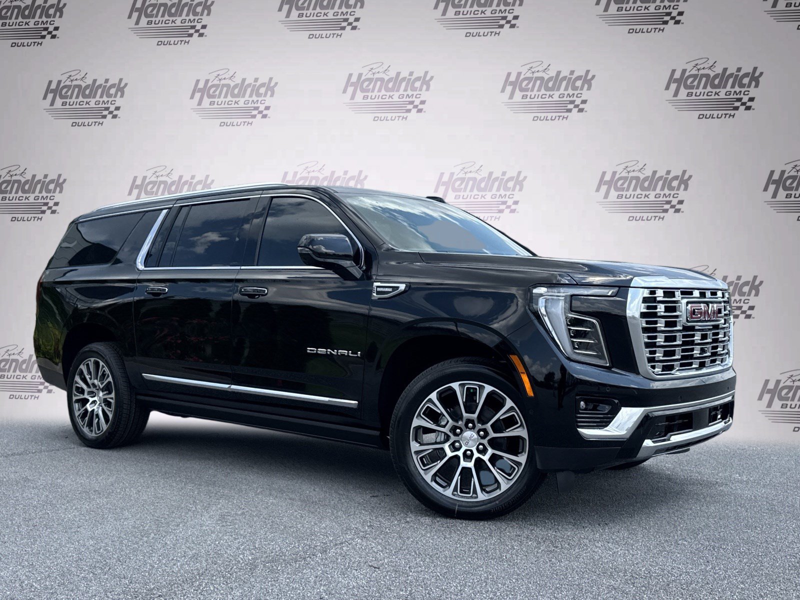 New 2026 GMC Yukon XL Denali w/ Denali Reserve Package AWD/4WD image 2