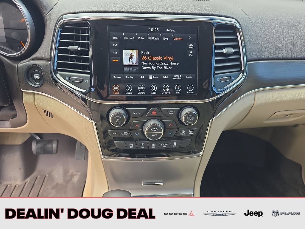 Used 2019 Jeep Grand Cherokee Overland AWD/4WD image 19