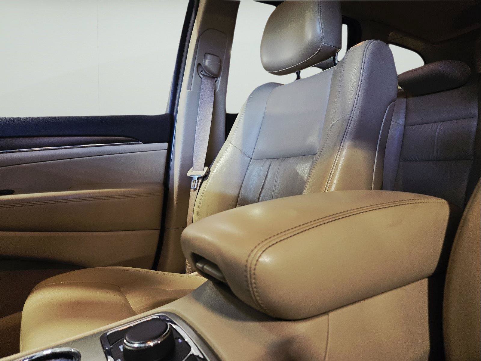 Used 2015 Jeep Grand Cherokee Limited AWD/4WD image 41