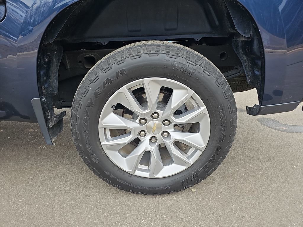 Used 2021 Chevrolet Silverado 1500 Custom w/ LPO, Dark Essentials Package image 29