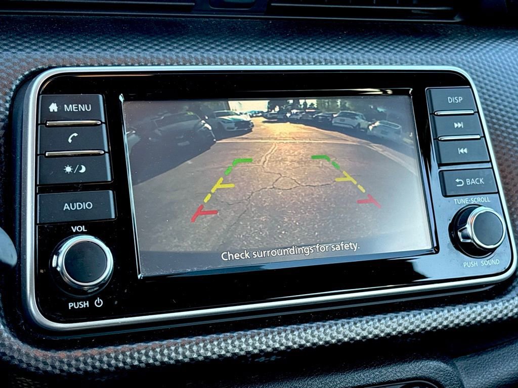 Used 2018 Nissan Kicks S image 22