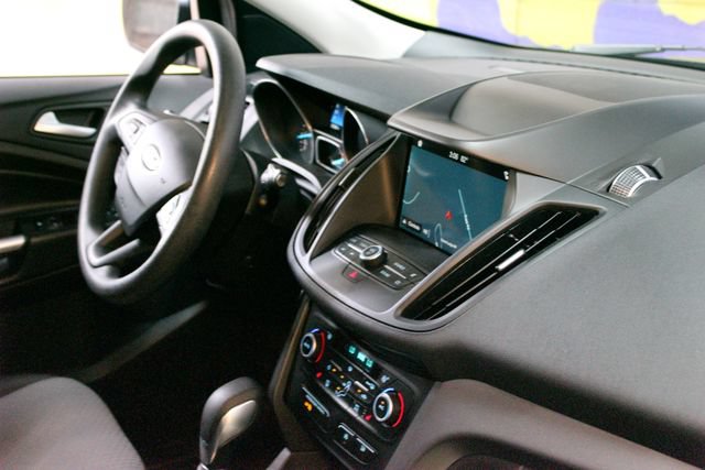 Used 2019 Ford Escape SE w/ Ford Safe & Smart Package FWD image 11