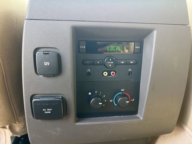 Used 2014 Ford Expedition EL XLT w/ Equipment Group 202A AWD/4WD image 29