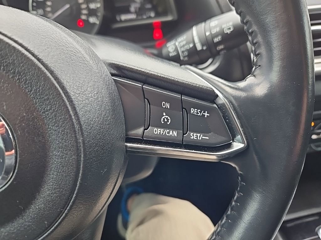 Used 2018 MAZDA MAZDA3 Touring image 15