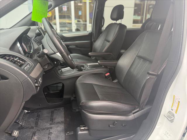 Certified 2020 Dodge Grand Caravan GT image 15