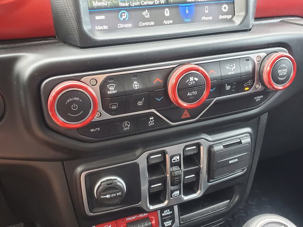 Used 2023 Jeep Gladiator Rubicon w/ Cold Weather Group AWD/4WD image 29
