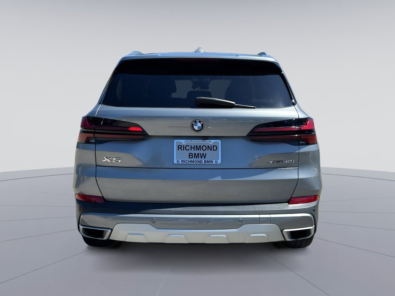 Used 2024 BMW X5 xDrive40i w/ Premium Package AWD/4WD image 8