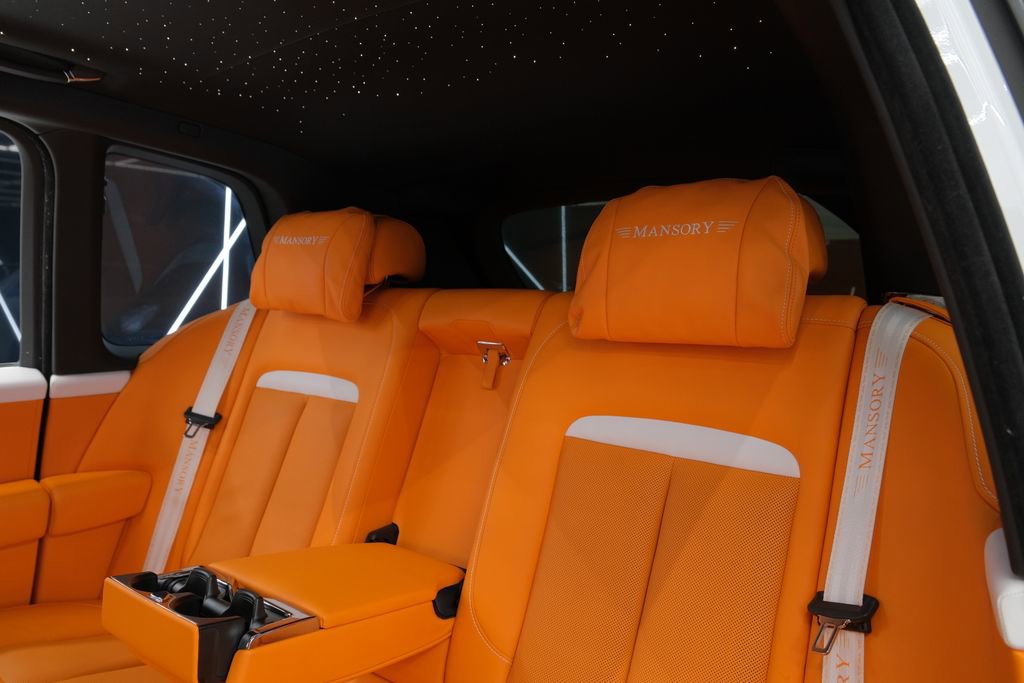 Used 2024 Rolls-Royce Cullinan AWD/4WD image 45