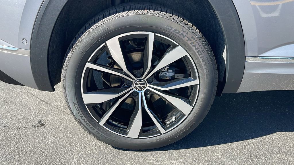 New 2025 Volkswagen Atlas Cross Sport SEL Premium R-Line image 33
