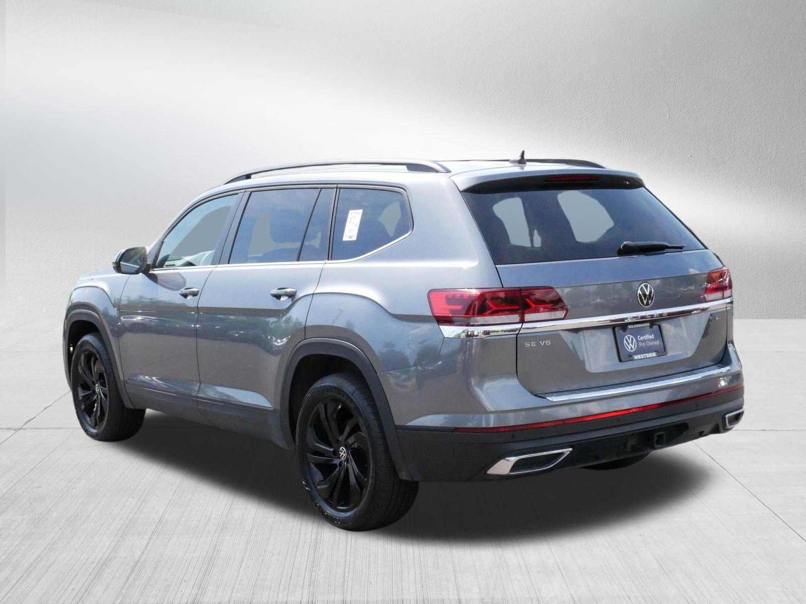 Certified 2023 Volkswagen Atlas SE w/ Panoramic Sunroof Package AWD/4WD image 5