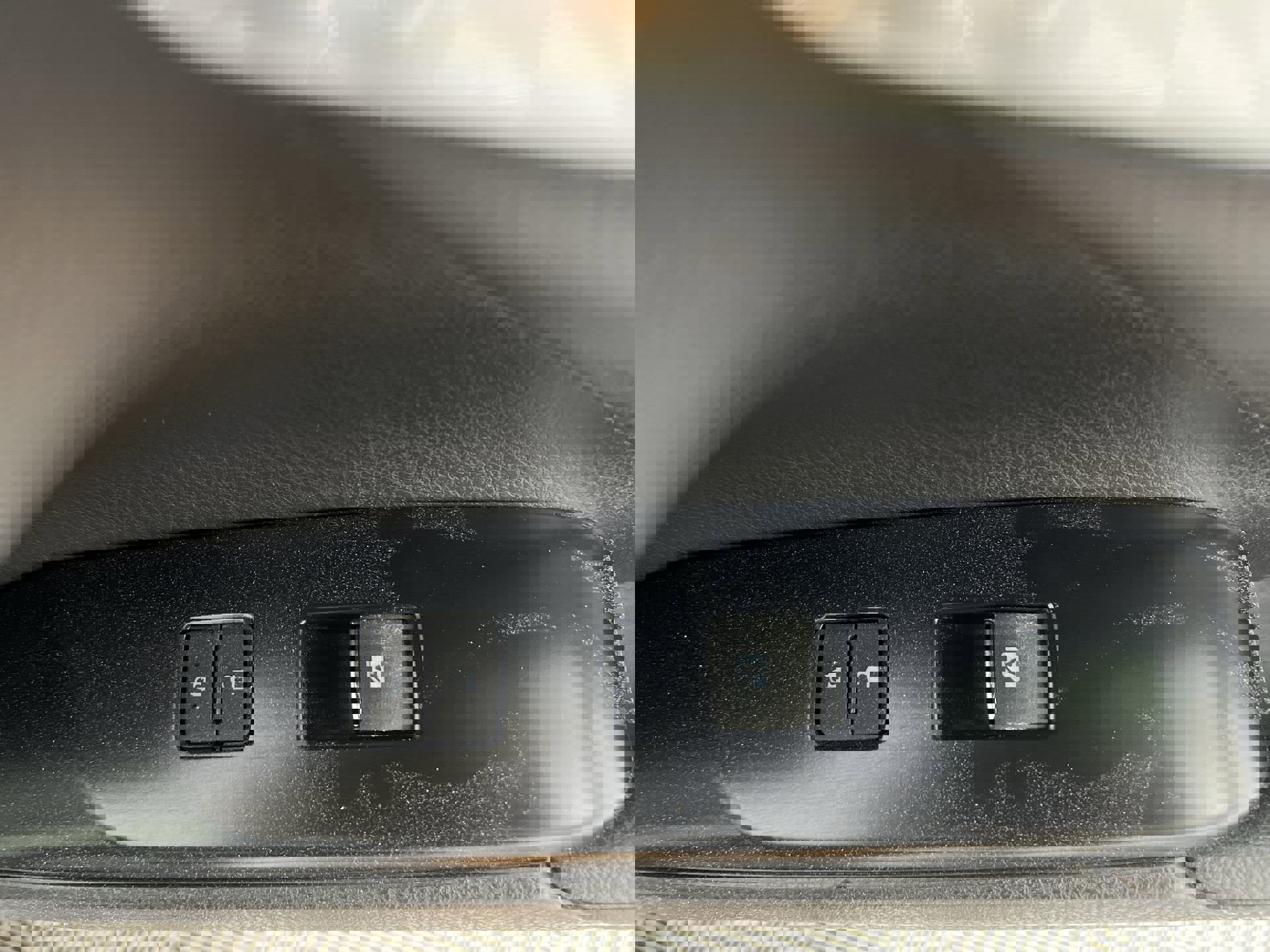 Used 2020 Toyota Camry XSE image 37