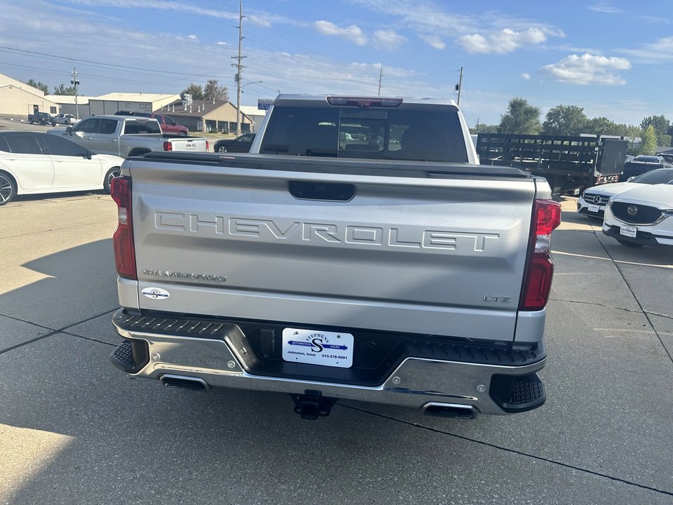 Used 2021 Chevrolet Silverado 1500 LTZ w/ Technology Package image 6