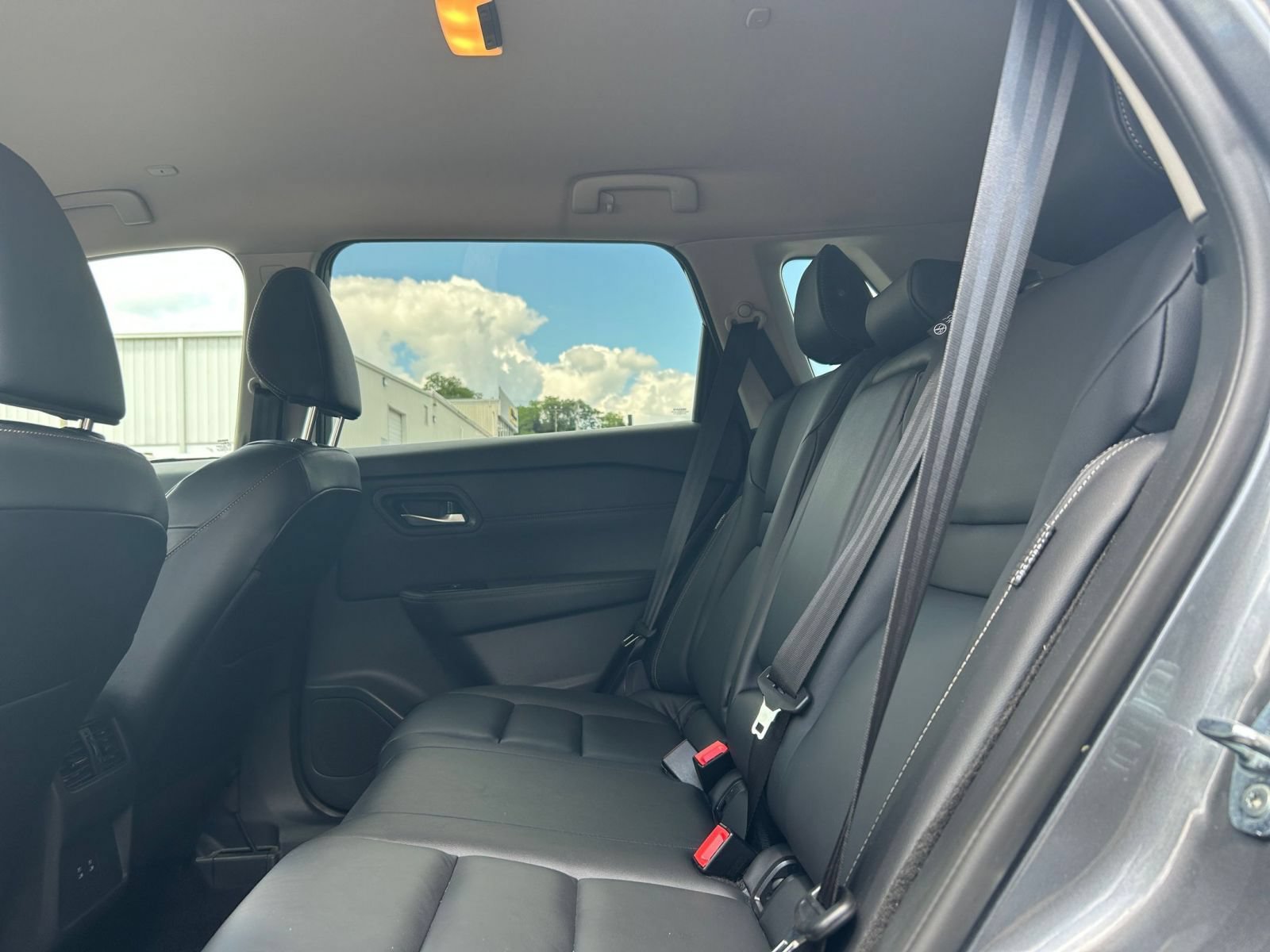 Used 2026 Nissan Rogue SL AWD/4WD image 22