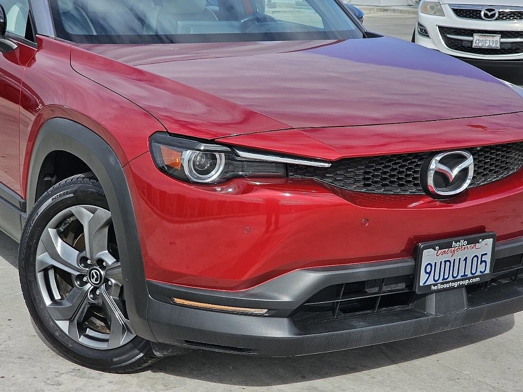 Certified 2022 MAZDA MX-30 Electric w/ Premium Plus Pkg FWD image 6