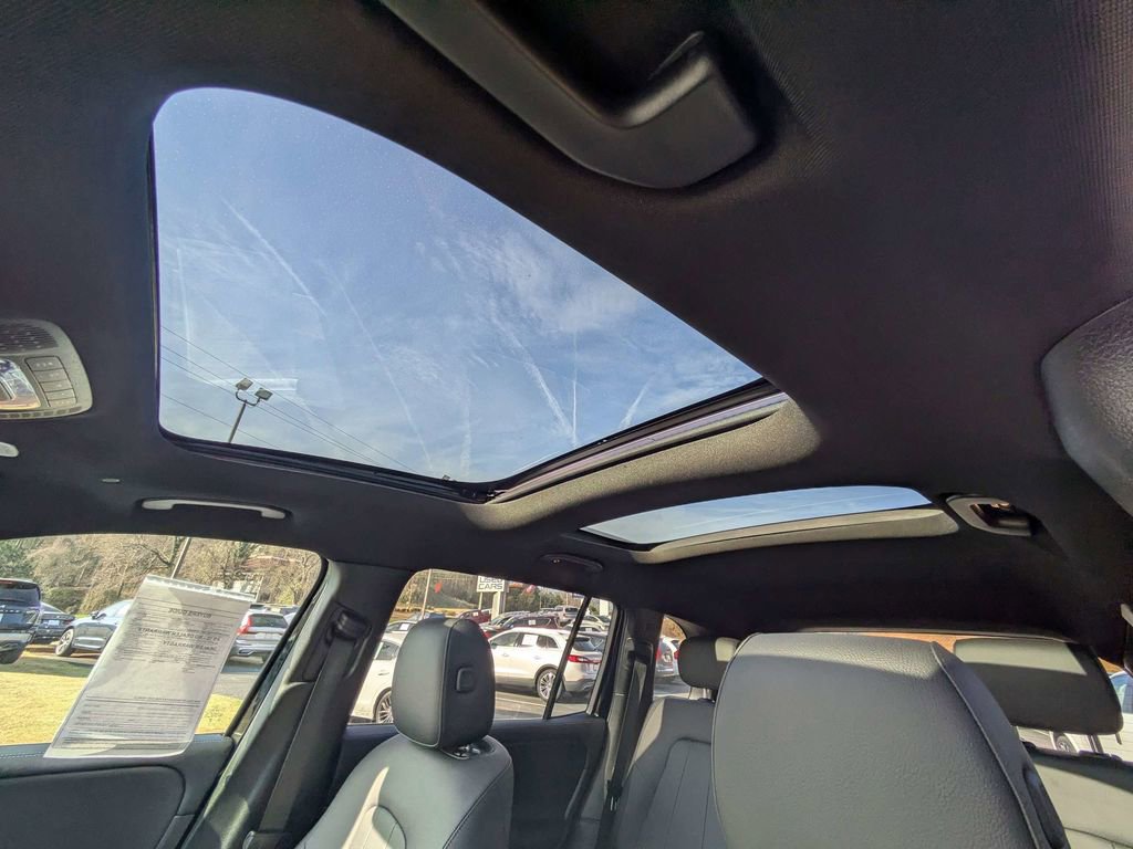 Used 2024 Mercedes-Benz GLB 250 image 23