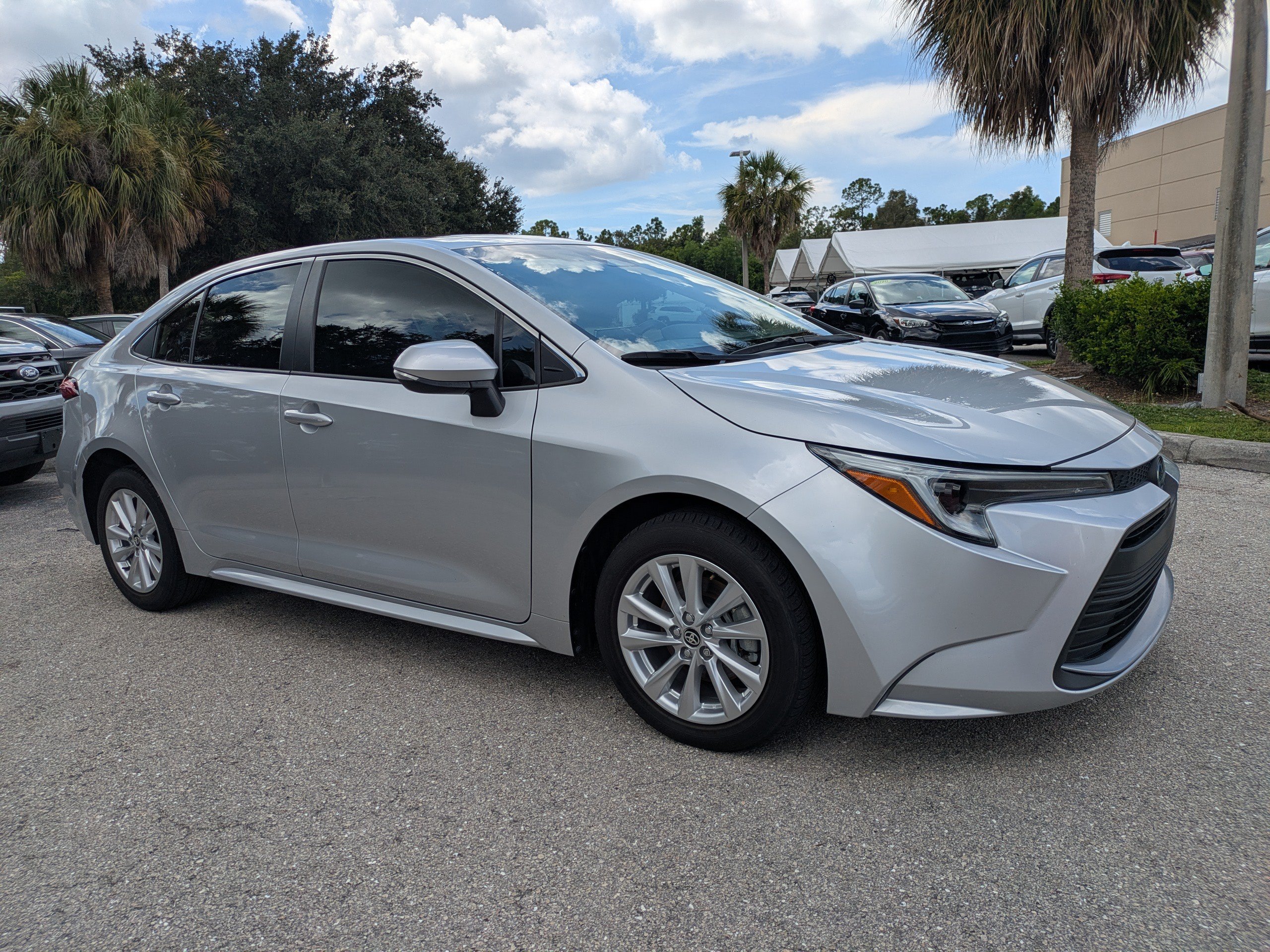 Used 2024 Toyota Corolla XLE FWD image 1