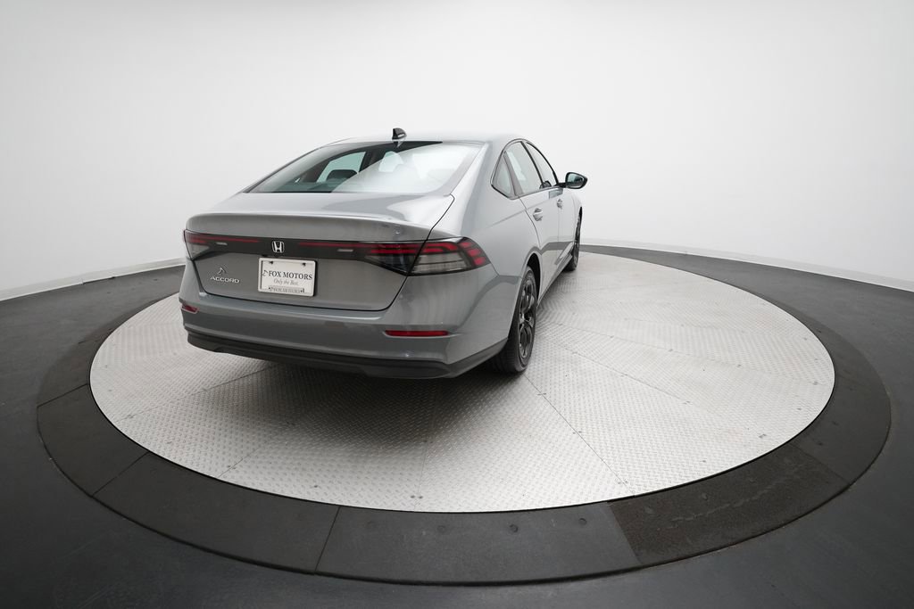 Certified 2025 Honda Accord SE image 13