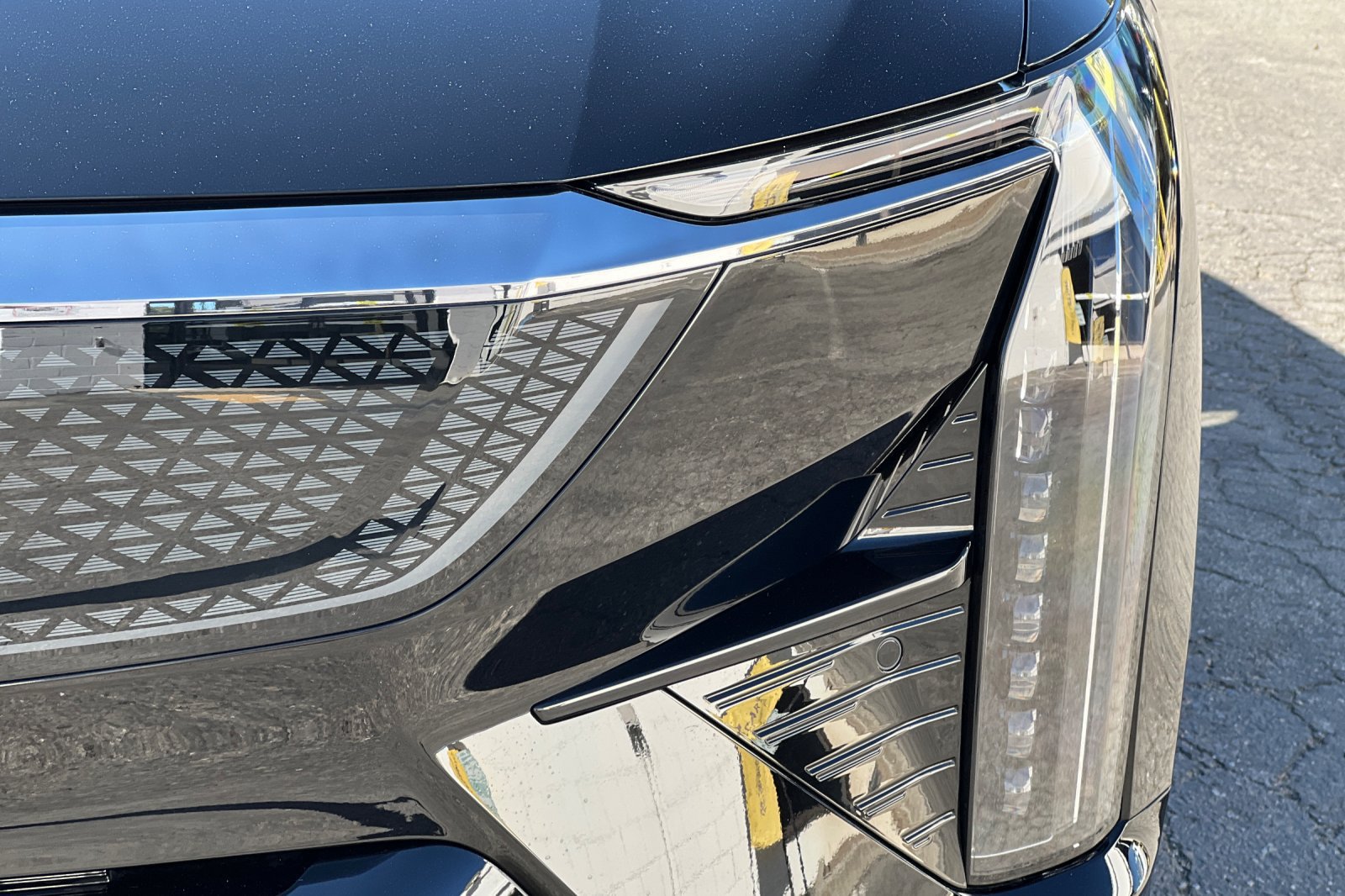 Used 2026 Cadillac Optiq Sport 2 w/ LPO, Floor Liner Package RWD image 49