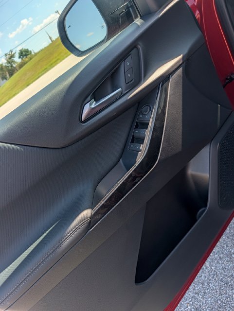 New 2027 Chevrolet Equinox LT FWD image 11