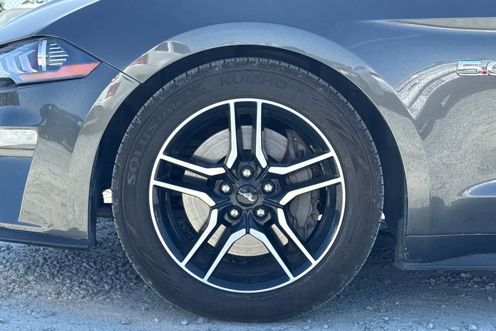 Used 2020 Ford Mustang GT RWD image 12