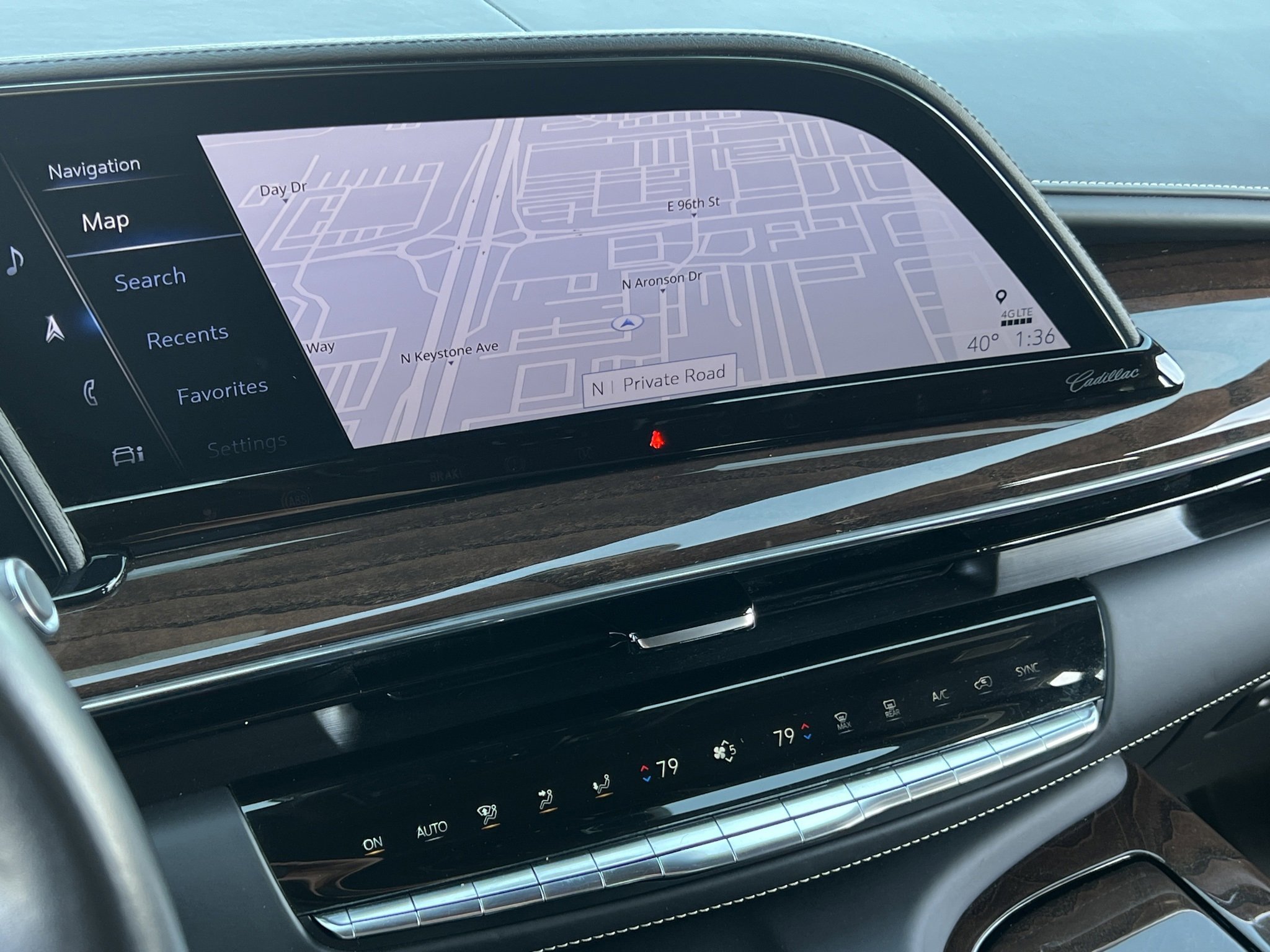 Used 2022 Cadillac Escalade Sport Platinum w/ Heavy-Duty Trailer Package image 34