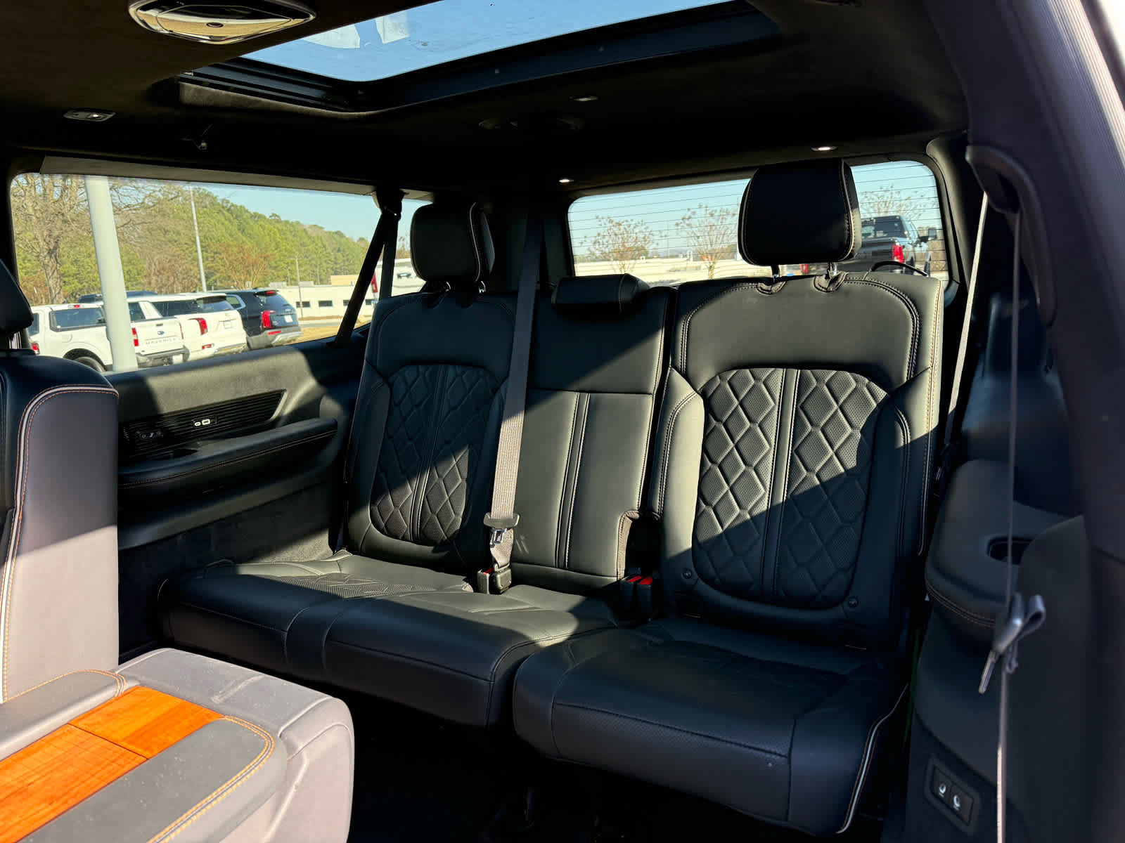 Used 2024 Jeep Grand Wagoneer L Series III image 30