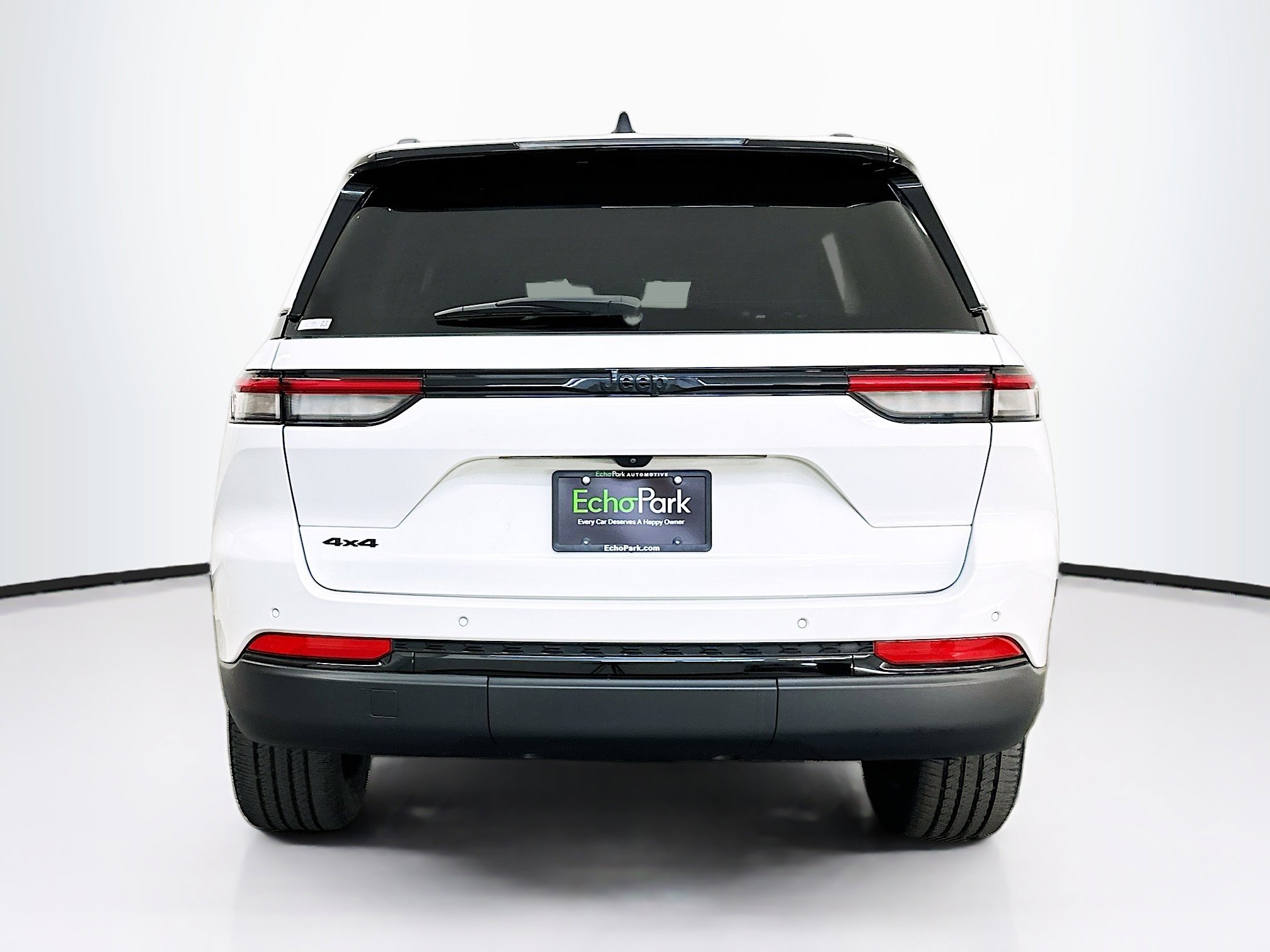 Used 2023 Jeep Grand Cherokee Altitude image 7