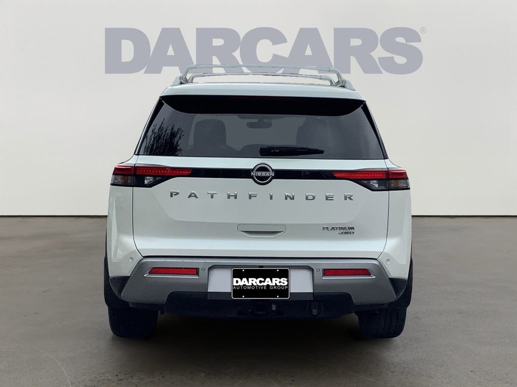 Used 2024 Nissan Pathfinder Platinum image 6