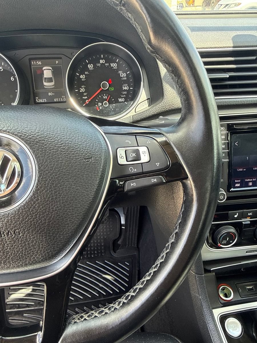 Used 2019 Volkswagen Passat 2.0T Wolfsburg FWD image 11