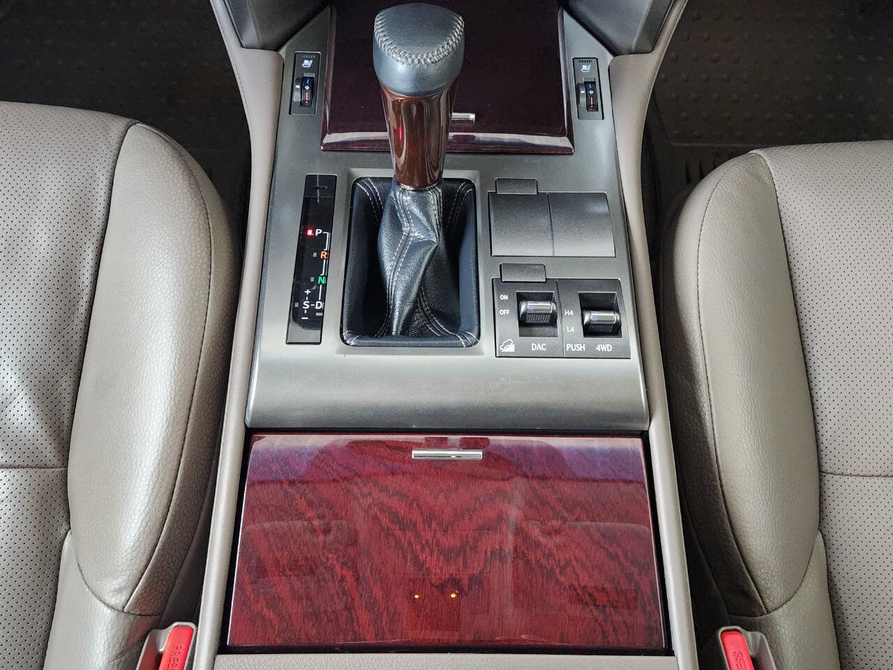 Used 2017 Lexus GX 460 Base AWD 4dr SUV image 28