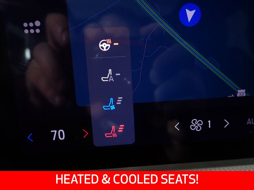 Used 2025 Ford Explorer ST image 4