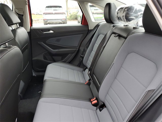 New 2025 Volkswagen Jetta SE image 9