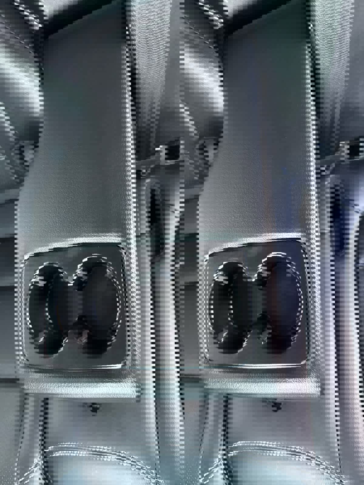 Used 2021 Ford Escape Titanium image 11