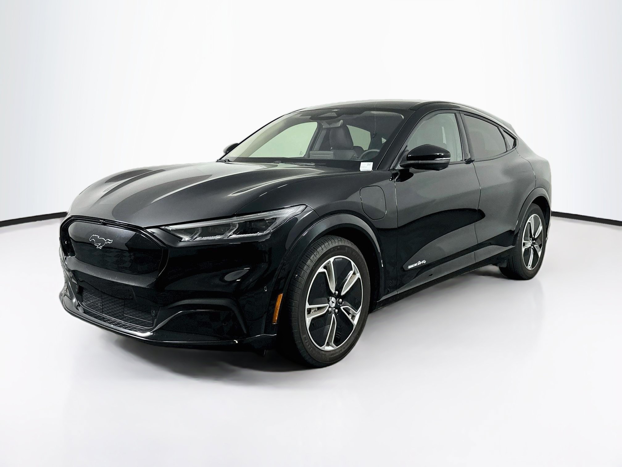 Used 2023 Ford Mustang Mach-E Premium AWD/4WD image 3
