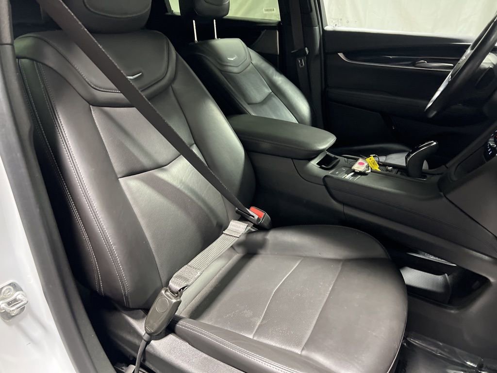 Used 2024 Cadillac XT5 Premium Luxury image 9