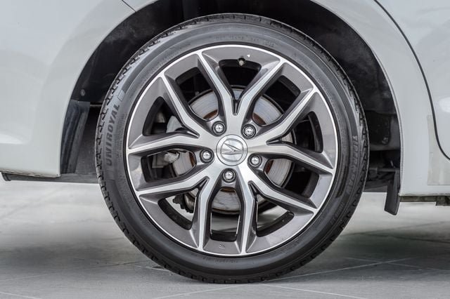 Used 2019 Acura ILX FWD image 14