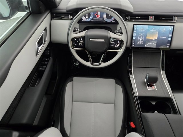 New 2026 Land Rover Range Rover Velar Dynamic SE image 12