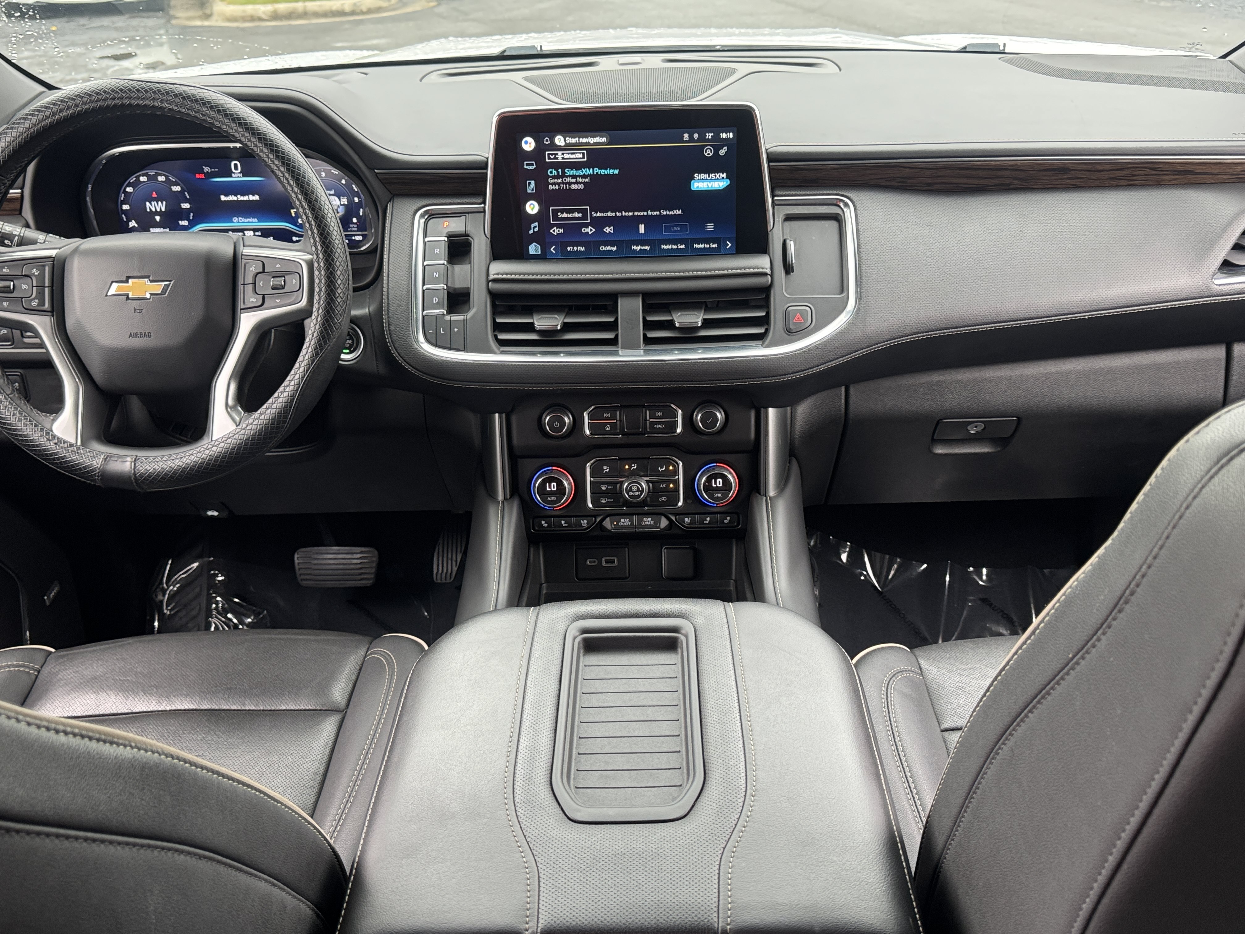 Used 2022 Chevrolet Suburban Premier AWD/4WD image 18