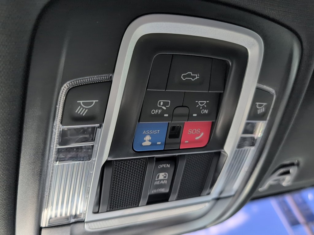 Used 2024 RAM 2500 Laramie w/ Sport Appearance Package AWD/4WD image 22