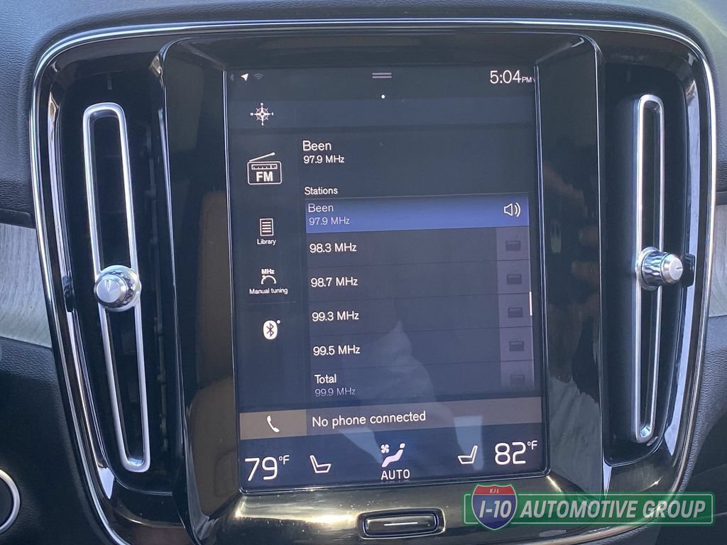 Used 2019 Volvo XC40 T4 Inscription FWD image 26
