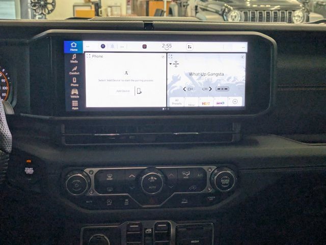 New 2025 Jeep Wrangler Unlimited Rubicon image 11